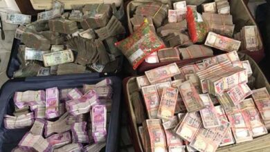 मुंबई: बिजनेस टाइकून के घर छापेमारी, कालेधन के सबूत मिले 14 black money 650x400 71507282131