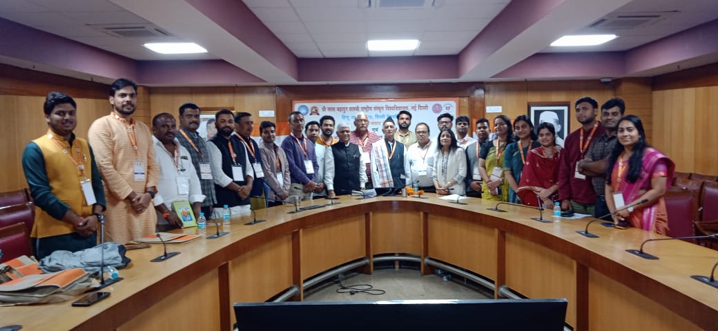 लाल बहादुर शास्त्री व दिल्ली विश्वविद्यालय की अंतर्राष्ट्रीय विमर्श संगोष्ठी में बाली के कांतिलाल जी सुथार को आमंत्रित किया गया 1 IMG 20251110 WA0004