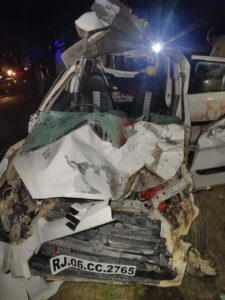 एल्टो कार और सांड की जबरदस्त भिड़ंत में 1 की मौत, 3 घायल 4 IMG 20251114 WA0151