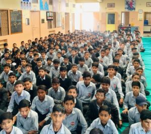 सरस्वती विद्या मंदिर में हनुमान चालीसा पाठ और अतिथियों का सम्मान 8 IMG 20251115 WA00192