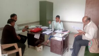 एसआईआर के तहत तहसीलदार दिनेश आचार्य एवं पर्यवेक्षक नेमाराम ने किया फील्ड विजिट 14 WhatsApp Image 2025 11 29 at 17.11.33 54c826af
