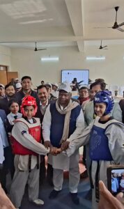 आज डिग्री कॉलेज टुंडी में बिनोद बिहारी महतो कोयलांचल विश्वविद्यालय के छठे इंटर कॉलेज ताइक्वांडो टूर्नामेंट का आयोजन, खिलाड़ियों ने दिखाया दमखम 5 WhatsApp Image 2025 12 19 at 9.13.52 PM