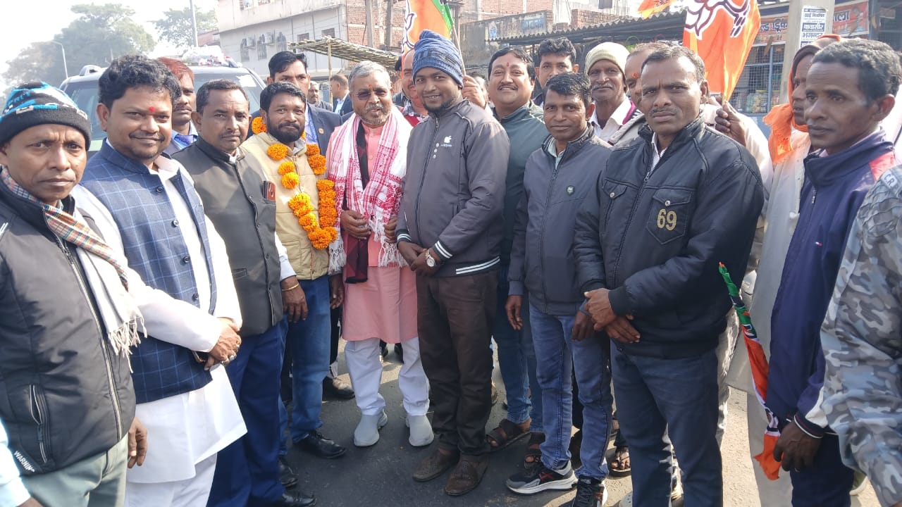 कोल्हर मोड़ पर भाजपा प्रदेश अध्यक्ष बाबूलाल मरांडी का भव्य स्वागत 1 WhatsApp Image 2025 12 24 at 6.45.21 PM