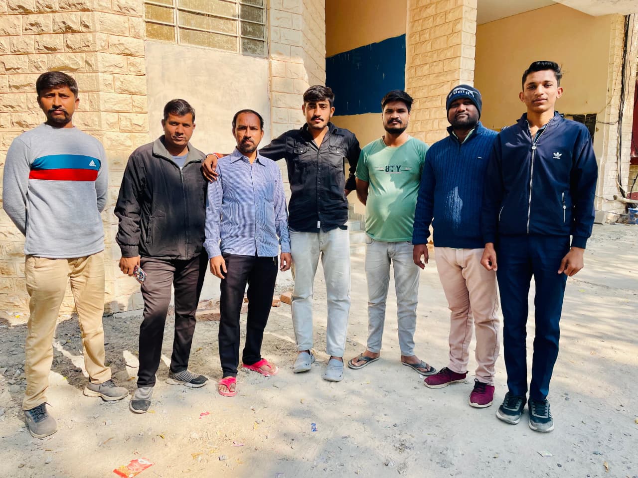 पाली में निशुल्क दवा योजना के पैकर्स हेल्परों का अनिश्चितकालीन कार्य बहिष्कार शुरू 1 WhatsApp Image 2025 12 30 at 5.25.52 PM