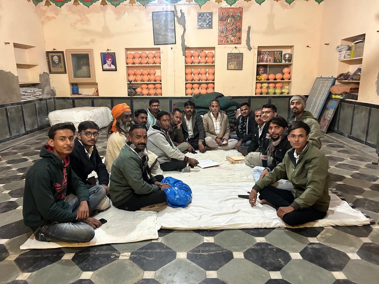 सादड़ी में श्री श्रीयादे माता मंदिर पर पांच दिवसीय मंगल गीतों का आयोजन 1 IMG 20260125 WA0021