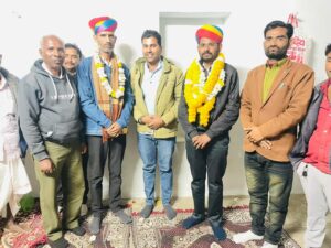 गोड़वाड़ भील समाज द्वारा महिला एवं बाल विकास अधिकारी के पद पर भादर भील का चयन होने पर किया स्वागत 3 IMG 20260125 WA0026