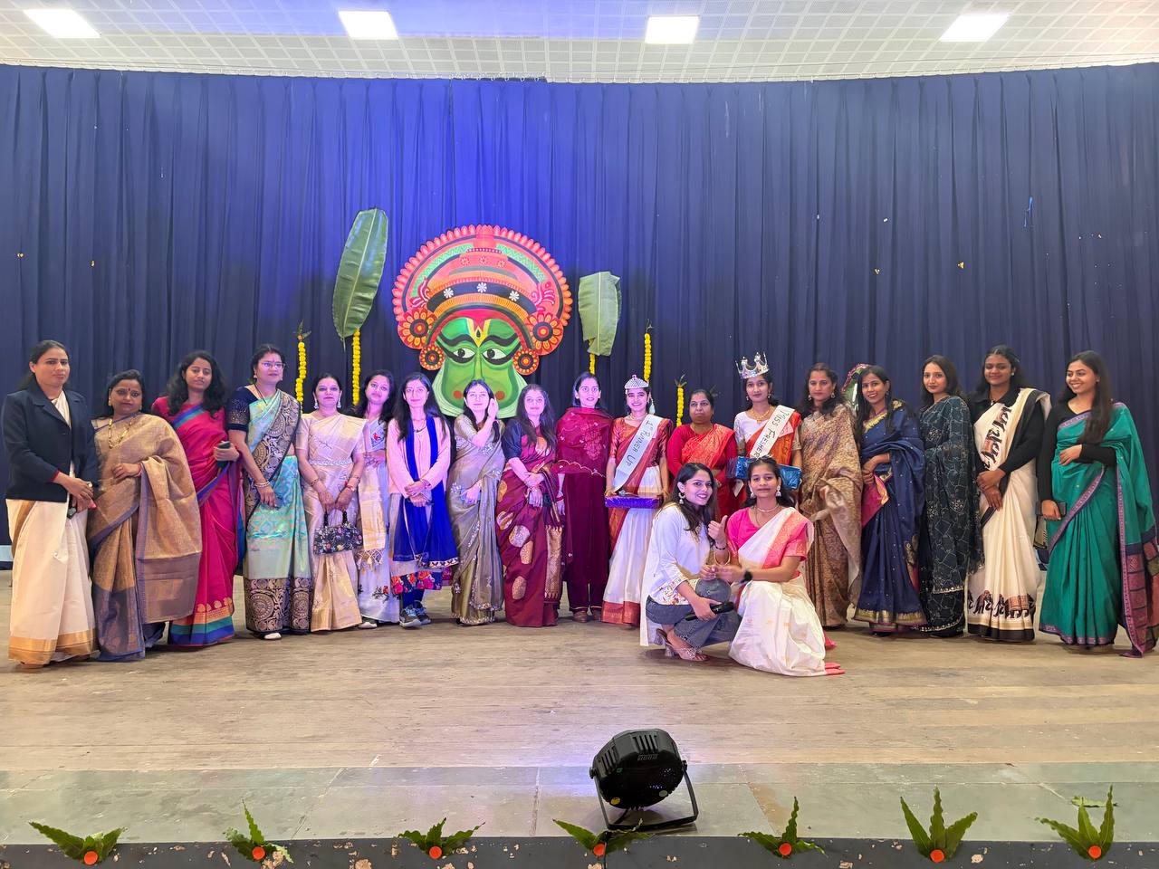 लीलादेवी पारसमल संचेती कन्या महाविद्यालय में फ्रेशर्स पार्टी का आयोजन 1 IMG 20260128 WA0040