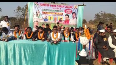 युवा दिलों की धड़कन पंचायत समिति सदस्य अख्तर अंसारी पहुंचे रामपुर सुपर लीग के फ़ाइनल मुकाबले में लोगों को कराया उत्साहवर्धन 12 WhatsApp Image 2026 01 15 at 4.58.43 PM