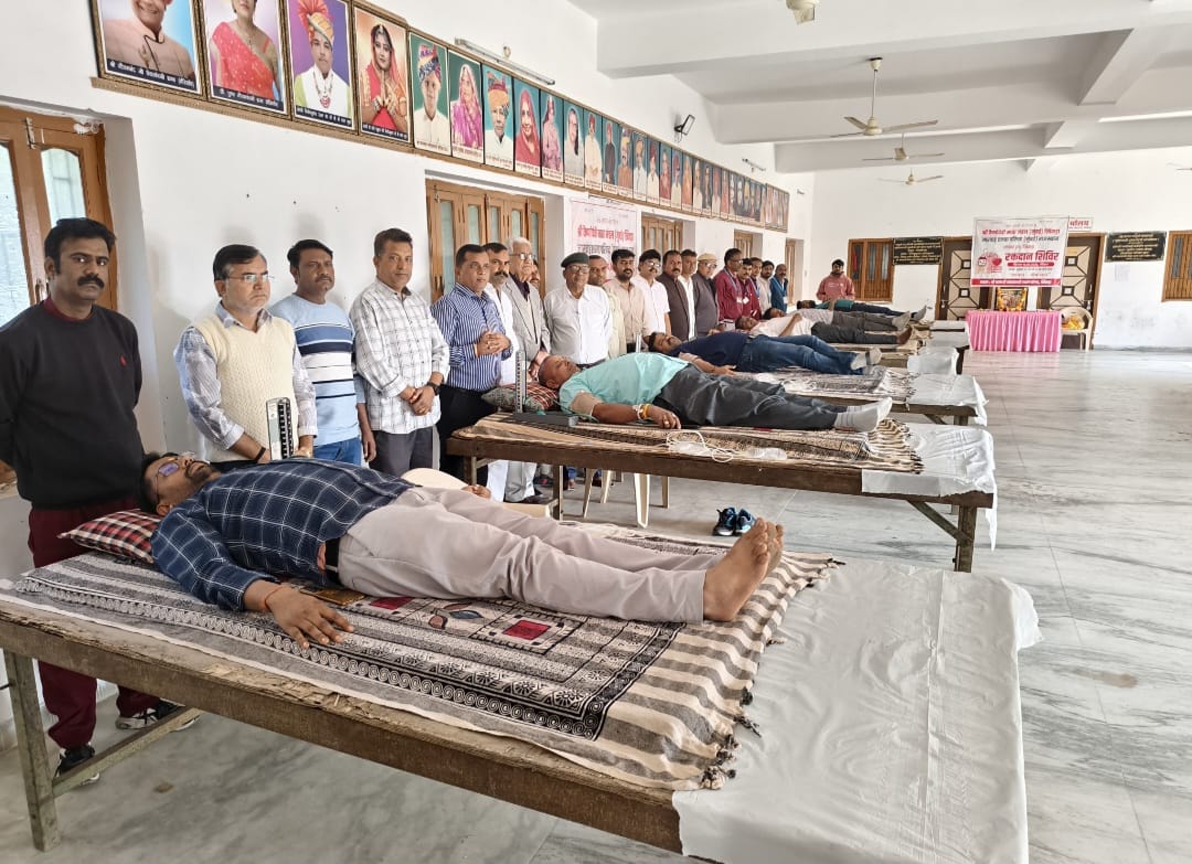 खिंवाड़ा में सेवा और समर्पण की मिसाल: भव्य रक्तदान शिविर में उमड़ा जनसैलाब 1 WhatsApp Image 2026 01 18 at 9.46.14 PM