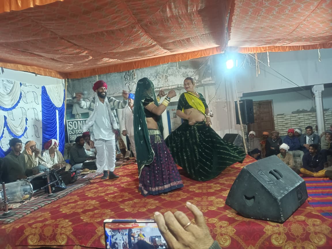 कंवलियास में देवनारायण भगवान की 1114वीं जयंती की पूर्व संध्या पर भव्य बगड़ावत कथा का आयोजन 1 WhatsApp Image 2026 01 25 at 2.11.46 PM