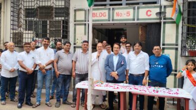 भायंदर पश्चिम के ईदरा कोंप्लेक्स में 77वां गणतंत्र दिवस हर्षोल्लास के साथ मनाया गया। 17 WhatsApp Image 2026 01 26 at 12.08.48 PM