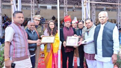 गणतंत्र दिवस का जिला स्तरीय समारोह आदर्श स्टेडियम में आयोजित विकसित एवं आत्मनिर्भर भारत का संकल्प साकार करें: विश्नोई 12 WhatsApp Image 2026 01 27 at 9.43.40 PM