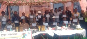 नियम तोड़ने वालों को 'गुलाब' देकर दी गांधीगिरी: वरदान फाउंडेशन और BHEL ने जगाई सड़क सुरक्षा की अलख 2 IMG 20260207 WA0011 2