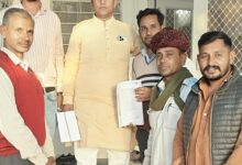 प्रतापपुरा पंचायतवासियों ने MLA लाला राम बैरवा को सौंपा सड़क निर्माण का ज्ञापन 9 IMG 20260209 WA0054