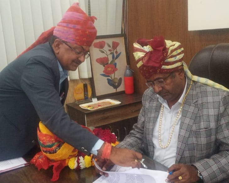 प्रशासकीय शासन में दबी जनता की आवाज, चार कुर्सियों में उलझा एक अफसर, व्यवस्था बेहाल 1 IMG 20260211 WA0012