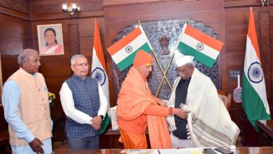 राज्यपाल हरिभाऊ बागड़े व विधानसभा अध्यक्ष वासुदेव देवनानी को सनातन मंगल महोत्सव का निमंत्रण, 19 से 26 फरवरी तक होगा ऐतिहासिक आयोजन 9 WhatsApp Image 2026 02 07 at 4.14.46 PM 1