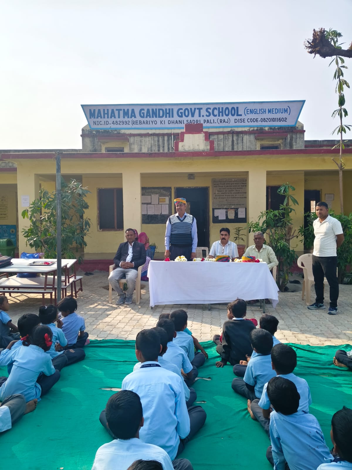 विद्यालय के भौतिक विकास में भामाशाहों की भूमिका महत्वपूर्ण: सादड़ी में माली का संबोधन 1 WhatsApp Image 2026 02 08 at 3.40.43 PM 1