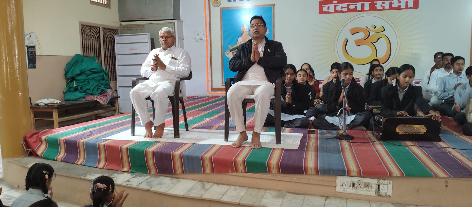 विद्यालय में समाजसेवी रूपाराम जी प्रजापत का आगमन, प्रार्थना सभा में रहे उपस्थित 1 WhatsApp Image 2026 02 16 at 5.07.43 PM