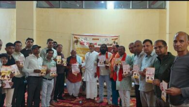 गौ सम्मान आह्वान अभियान की बैठक आयोजित, 27 अप्रैल को देशभर की तहसीलों में सौंपे जाएंगे प्रार्थना पत्र 13 WhatsApp Image 2026 02 17 at 10.43.35 AM