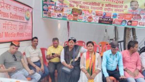 कानपुर गंगा मेला: नेशनल मीडिया प्रेस क्लब ने किया अतिथियों का स्वागत, ऐतिहासिक परंपरा का दिखा अद्भुत रंग 2 कानपुर गंगा मेला