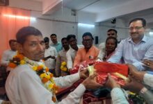 टुण्डी प्रखंड बना सेवानिवृत्त जॉन सालभर में दो दो बीइइओ हुए सेवानिवृत्त दी गई भावभीनी विदाई। 9 WhatsApp Image 2026 03 24 at 6.16.56 PM