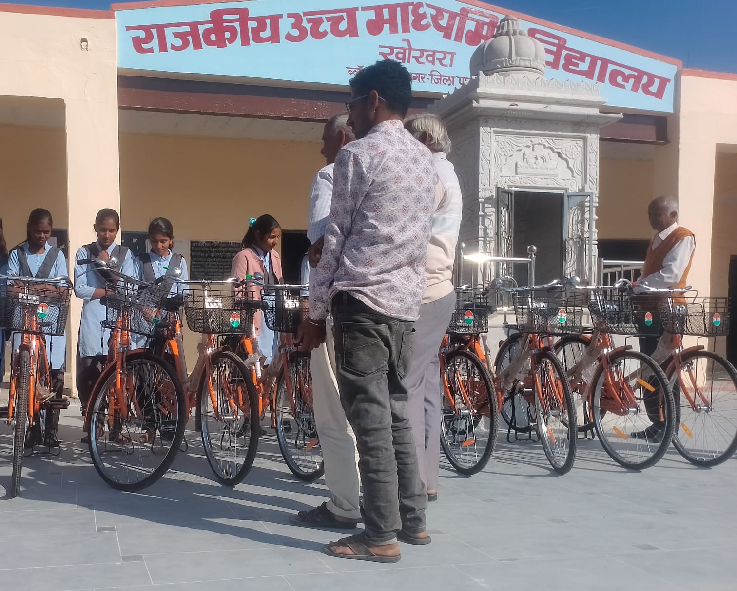 राजकीय उच्च माध्यमिक विद्यालय खोखरा का 100 % रिजल्ट रहा ,3 विद्यार्थी अभिषेक,योगेशनाथ , सुमित,विद्यालय के टॉपर 1 WhatsApp Image 2026 03 24 at 6.22.19 PM