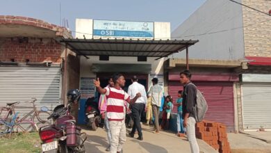 टुंडी में 'गुंडाराज' पिस्तौल की नोक पर SBI CSP में ₹80 हजार की सनसनीखेज लूट 14 IMG 20260413 WA0095