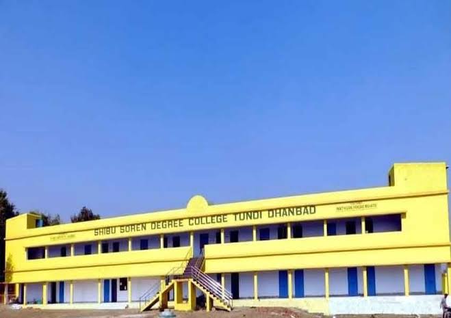 शिबू सोरेन डिग्री कॉलेज टुंडी में अंबेडकर जयंती ( समानता दिवस ) मनाया गया 1 IMG 20260414 WA0055