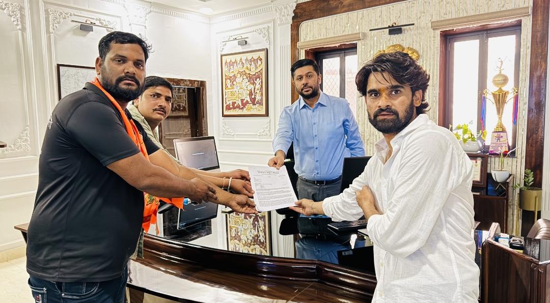 संरक्षण के लिए उठी बुलंद आवाज; ‘गौ सम्मान आह्वान अभियान’ के तहत जिला कलेक्टर को सौंपा ज्ञापन 1 IMG 20260427 WA0013