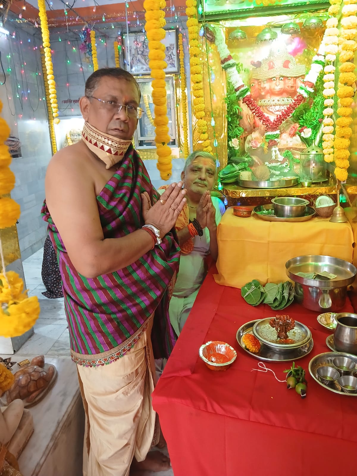 महेश्वर महादेव मंदिर, भायंदर पश्चिम में हर्षोल्लास के साथ मनाया गया हनुमान जन्मोत्सव 1 WhatsApp Image 2026 04 02 at 12.22.59 PM