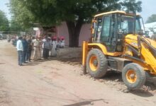 अतिक्रमण हटाकर ग्राम पंचायत को सौंपी जमीन,पुलिस एवं प्रशासन की मौजूदगी में हटाया अतिक्रमण 6 अतिक्रमण