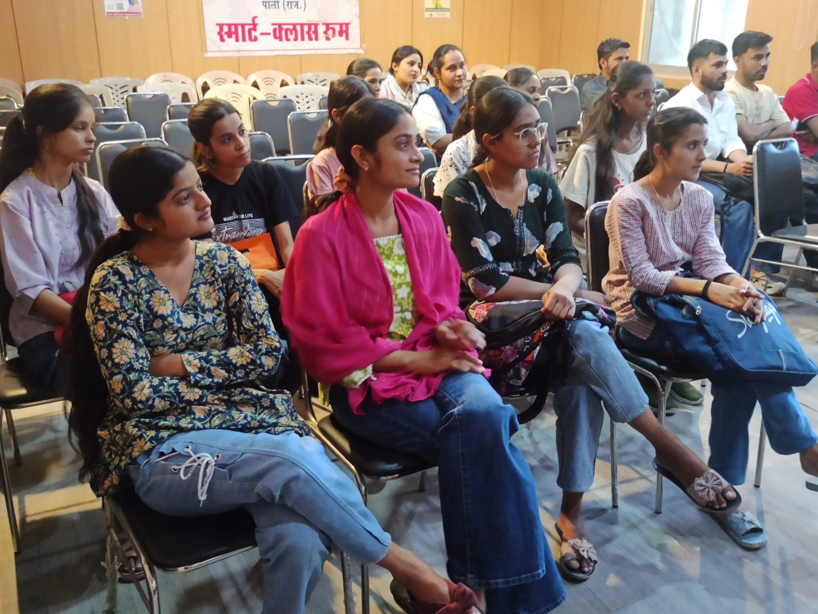 राजकीय बॉगड महाविद्यालय में राजस्थान फिनिशिंग स्कूल प्रोग्राम के तहत आमुखीकरण कार्यक्रम आयोजित 1 बॉगड महाविद्यालय
