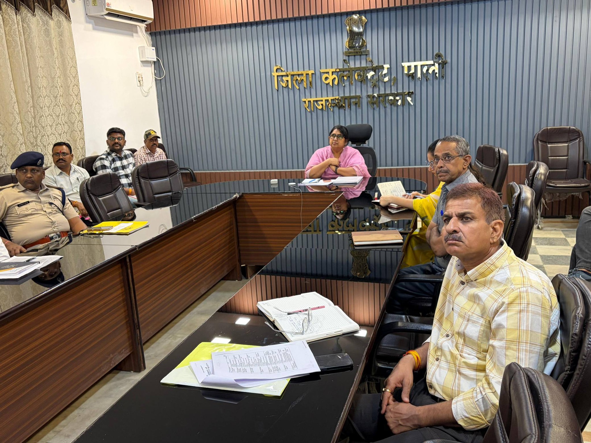 राजस्थान में आपदा प्रबंधन तैयारियों की बड़ी समीक्षा: एनडीआरएफ सदस्य डॉ. दिनेश कुमार असवाल ने दिए पूर्व तैयारी मजबूत करने के निर्देश 1 696291629 1279889084327683 5824749888348607466 n