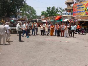 5 राज्यों में भाजपा की प्रचंड जीत: रायपुर बस स्टैंड पर मंडल कार्यकर्ताओं ने मनाया जश्न, जमकर हुई आतिशबाजी 4 IMG 20260504 WA0035