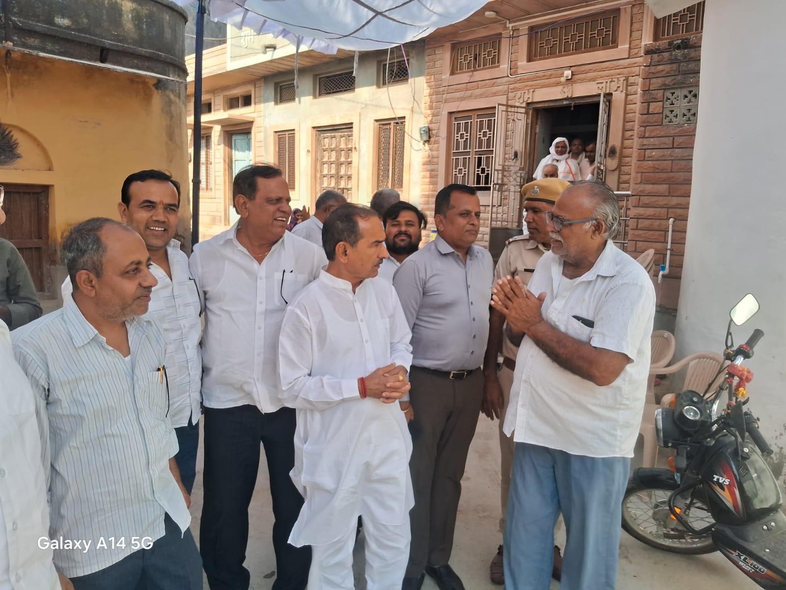 स्व. हिम्मतराम त्रिवेदी की शोक सभा में पहुंचे भाजपा प्रदेश अध्यक्ष मदन राठौड़ 1 WhatsApp Image 2026 05 13 at 10.48.14 PM 1