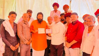 माताजी की स्मृति में समाजसेवी महावीर गुर्जर की अनूठी पहल, छात्रावासों को दिए 4.51 लाख रुपये 9 WhatsApp Image 2026 05 25 at 5.42.11 PM