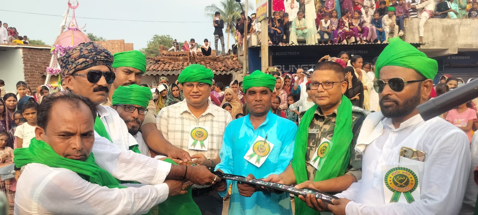 टुण्डी प्रखंड क्षेत्र के मुस्लिम बहुल ग्राम कमारडीह समेत विभिन्न हिस्सों में मुहर्रम शांति एवं भाईचारे के साथ सुसंपन्न 1 IMG 20260626 WA0073