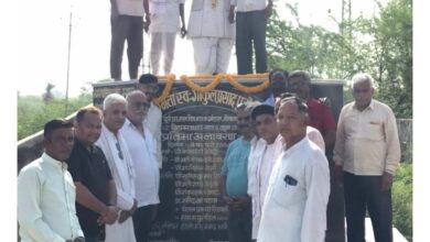 गंगापुर: पूर्व विधायक स्वर्गीय गोकुल प्रसाद पुरोहित की 40वीं पुण्यतिथि पर दी गई भावभीनी श्रद्धांजलि 10 WhatsApp Image 2026 06 06 at 3.02.31 PM