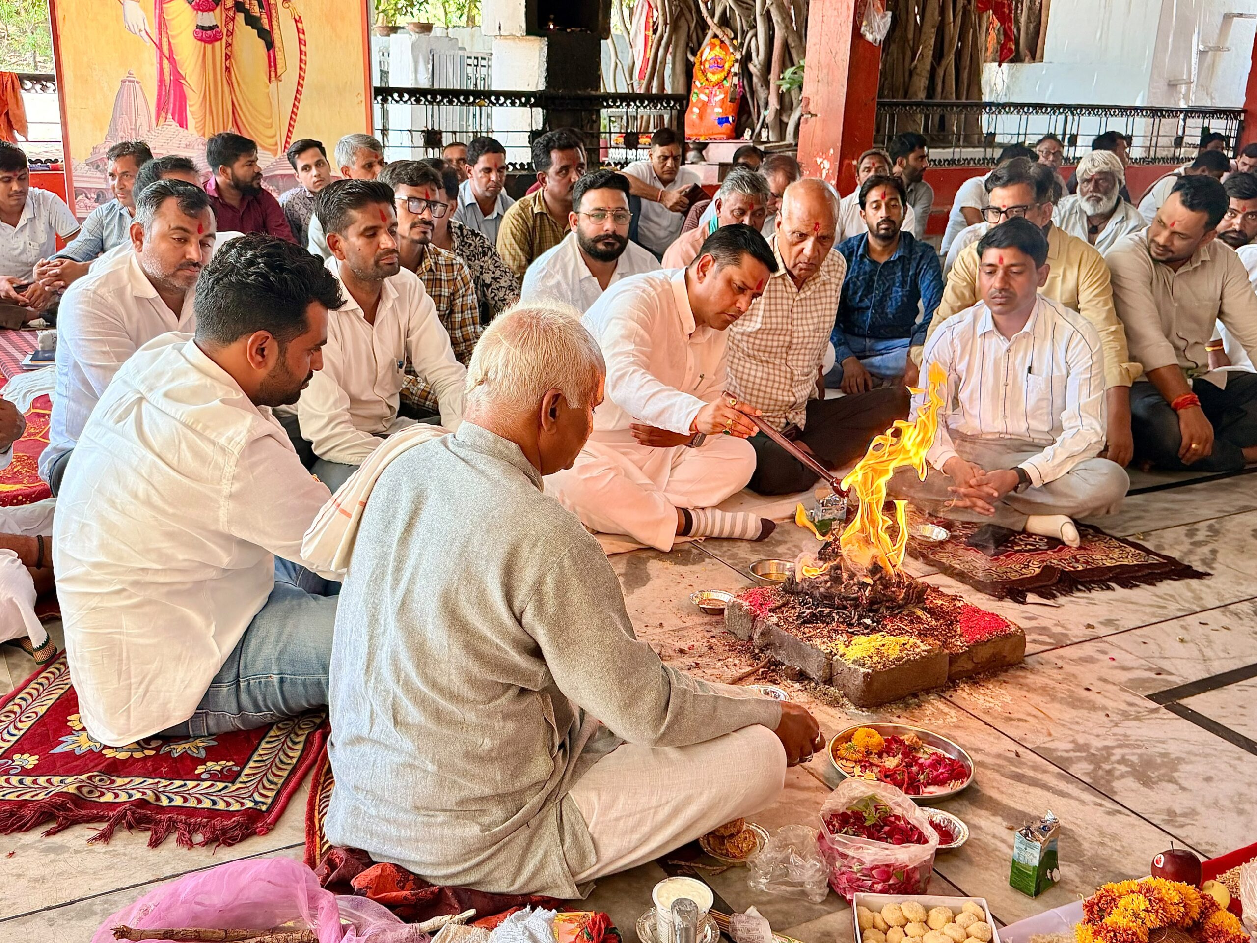 मोदी सरकार के सफलतम 12 वर्ष पूर्ण होने पर घाटी के हनुमान जी मंदिर में विशेष पूजा-अर्चना एवं मंगलकामना कार्यक्रम आयोजित 1 WhatsApp Image 2026 06 10 at 4.12.09 PM scaled