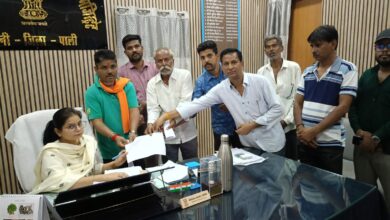 पटियाला की बेटी कुमारी डिंपल हत्याकांड पर उपखंड अधिकारी को जीनगर समाज रानी ने राष्ट्रपति के नाम ज्ञापन सौंपा 8 WhatsApp Image 2026 06 15 at 2.59.34 PM