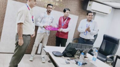 सरदार नगर निवासी सरफराज पठान ने बढ़ाया क्षेत्र का गौरव, भारतीय स्टेट बैंक के ग्राहक सेवा केंद्र में जिले में प्रथम स्थान प्राप्त कर हुए सम्मानित 17 WhatsApp Image 2026 07 04 at 12.24.05 PM