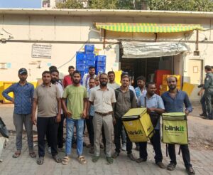 प्रेम नगर में ब्लिंकिट राइडर्स का फूटा गुस्सा: मैनेजमेंट के खिलाफ अनिश्चितकालीन हड़ताल शुरू 2 IMG 20260917 WA0010 1