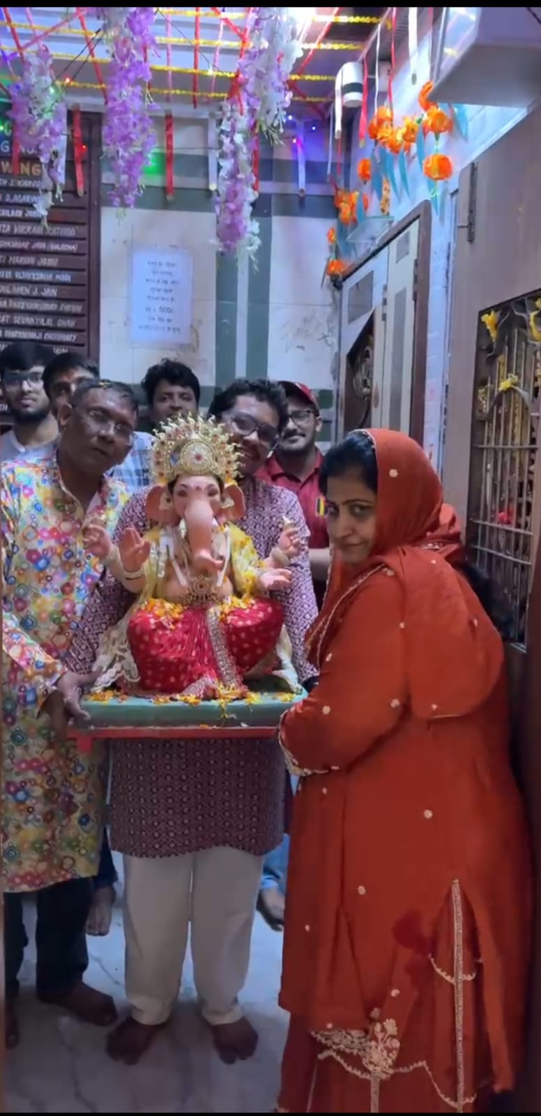 भायंदर पश्चिम में ‘राठोड़ाचा राजा’ गणपति बप्पा का हर्षोल्लास के साथ आगमन 1 WhatsApp Image 2026 09 14 at 9.26.04 AM