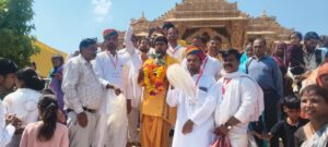 भीलवाड़ा में उमड़ा आस्था का सैलाबः सांवरिया सेठ नौगावा धाम में जलझूलनी एकादशी पर भव्य मेला, ठाकुर जी ने की जलविहार की रस्म 2 WhatsApp Image 2026 09 22 at 2.27.47 PM