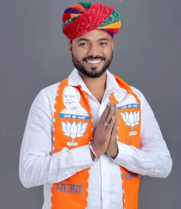 बनेड़ा में उपाध्यक्ष पद पर रोमांचक मुकाबला, 10-10 मतों की बराबरी के बाद लॉटरी से हुआ फैसला 1 WhatsApp Image 2026 09 22 at 5.53.12 PM