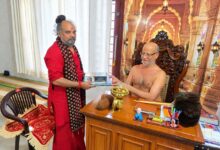 राष्ट्रसंत पुलकसागरजी महाराज से मिले महामंडलेश्वर बाबूगिरीजी महाराज 7 WhatsApp Image 2026 09 30 at 7.01.13 PM